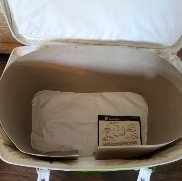 Vintage Insulated Cooler Bag. Lunch Bag. Soft Shell Travel Cooler Bag. Beach bag - Picture 3 of 3